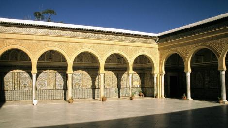 Kairouan: Barbiermoschee [Zaouia des Sidi Sahab] - Innenhof (1998)
