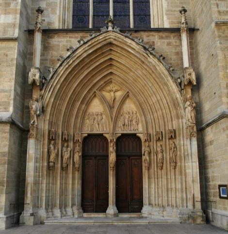 Wien: Minoritenkirche - Hauptportal (2019)