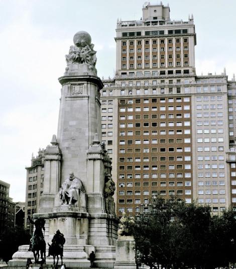 Madrid: Cervantes-Denkmal auf der Plaza de España (1986)