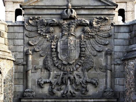 Toledo: Neues Bisagra-Tor - Wappen Kaiser Karls V. (2019)