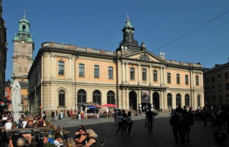 Stockholm: Nikolaikirche [links] und Börse [am Großen Markt = Stortorget] (2019)
