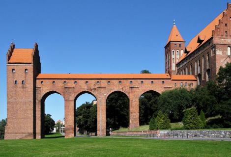 Marienwerder [poln. Kwidzyn]: Domkapitelburg mit Danzker (2012)