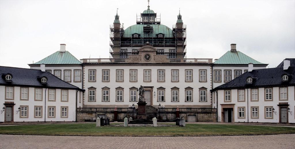 Fredensborg: Schloss (2001)