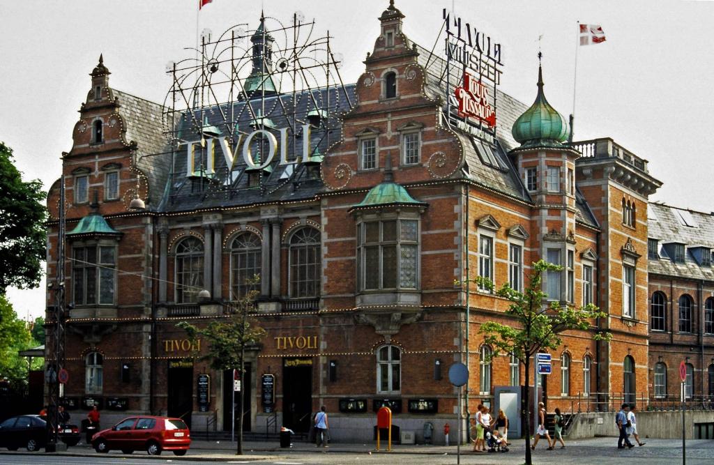 Kopenhagen: Tivoli (2001)