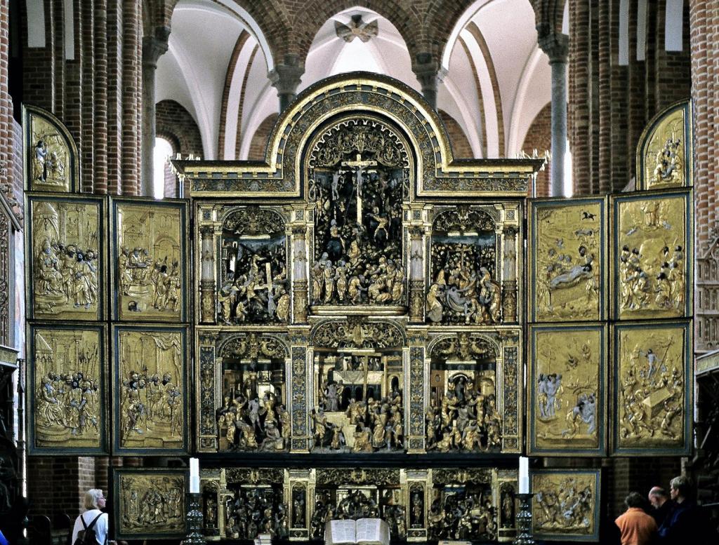 Roskilde: Dom - Altar (2001)