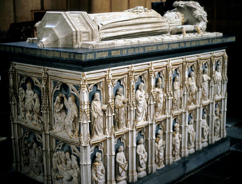 Roskilde: Dom - Sarkophag Königin Margarethes (2001)