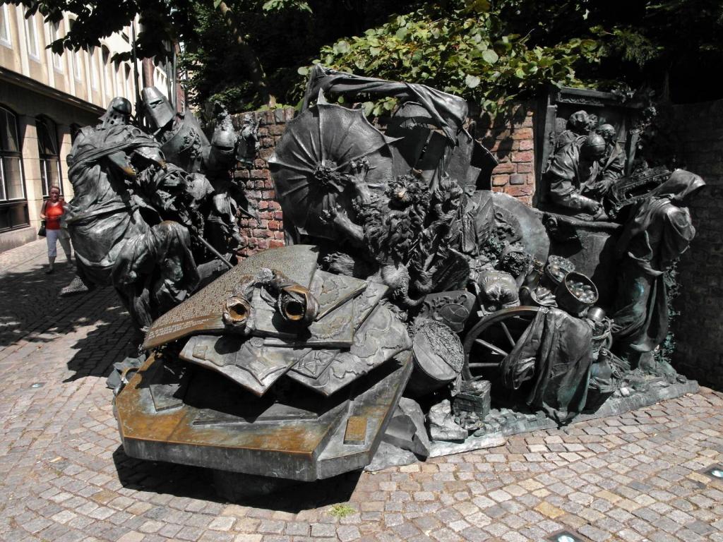 Düsseldorf: Stadterhebungsmonument (2018)