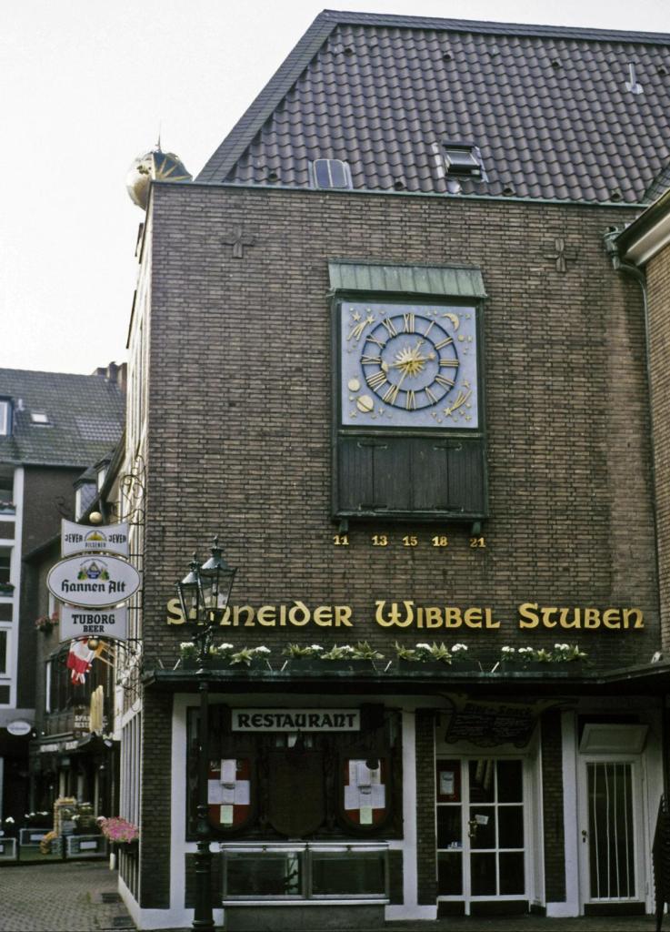 Düsseldorf: Schneider Wibbel-Stuben in der Schneider Wibbel-Gasse (1980er Jahre)