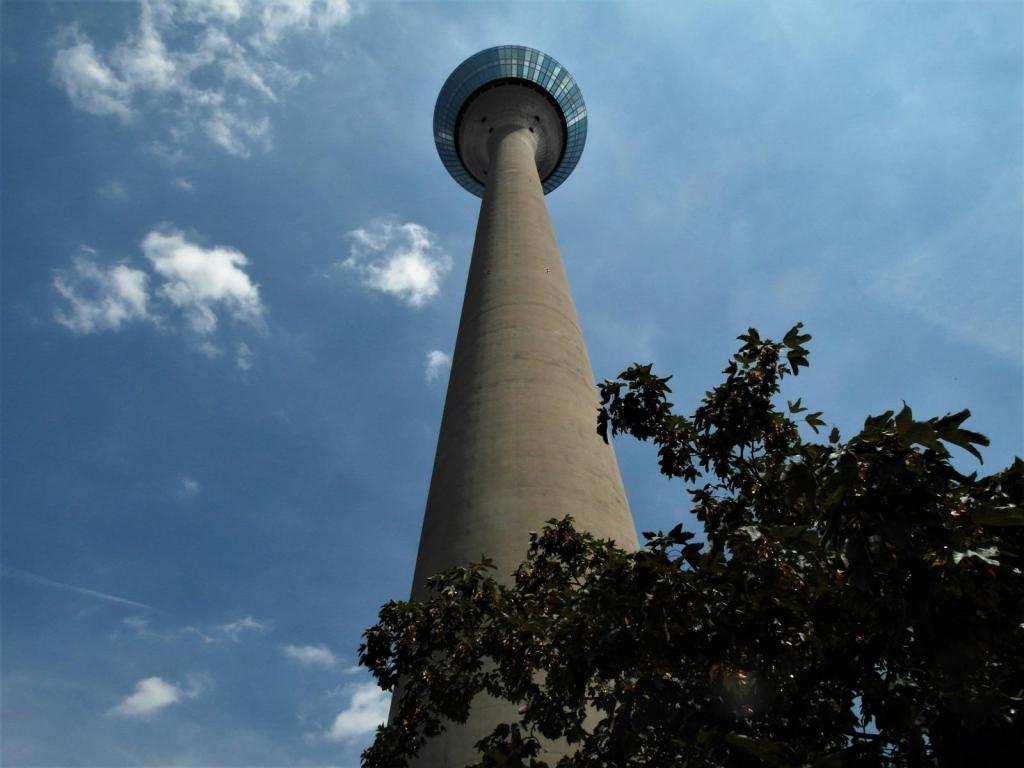 Düsseldorf: Rheinturm (2018)
