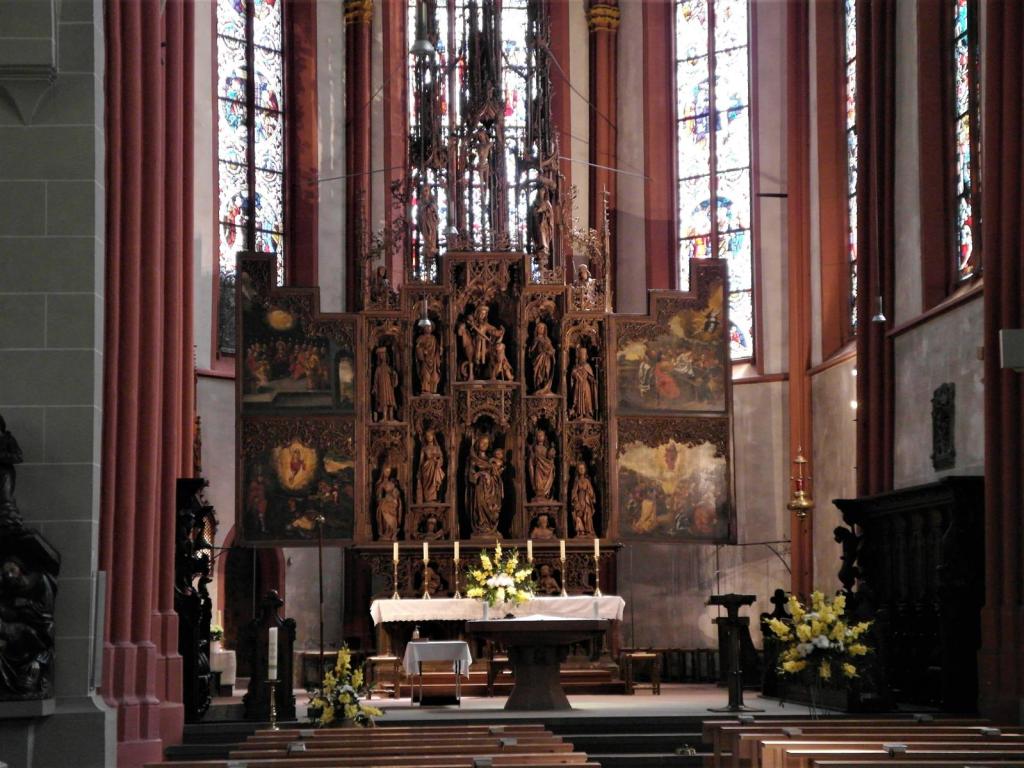 Lorch: Martinskirche - Chor mit Hochaltar (2020)