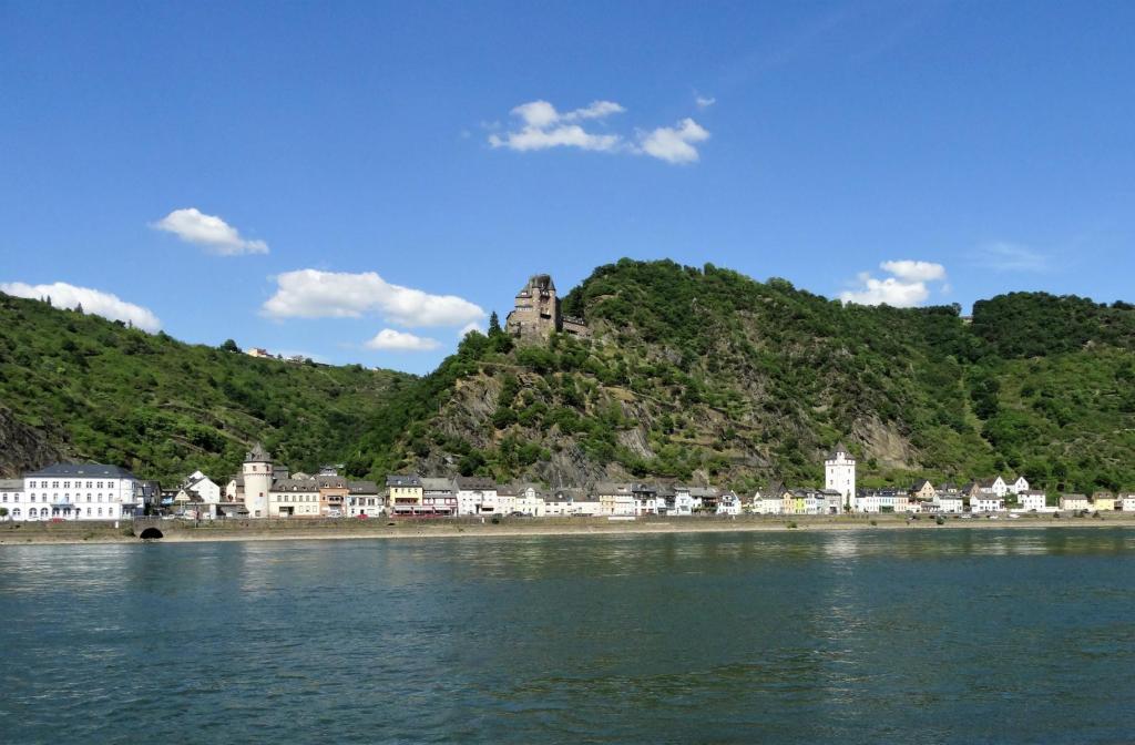 St. Goarshausen mit Burg Katz (2020)