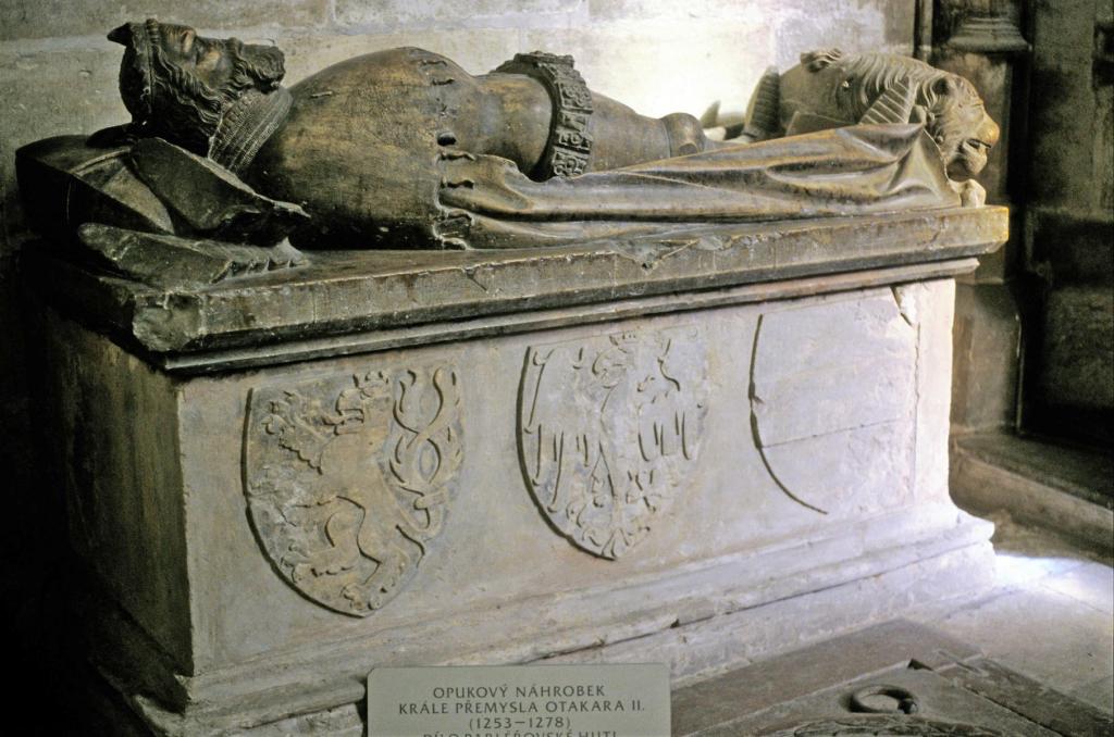 Prag: Veitsdom - Sarkophag des böhmischen Königs Ottokar II. (2004)