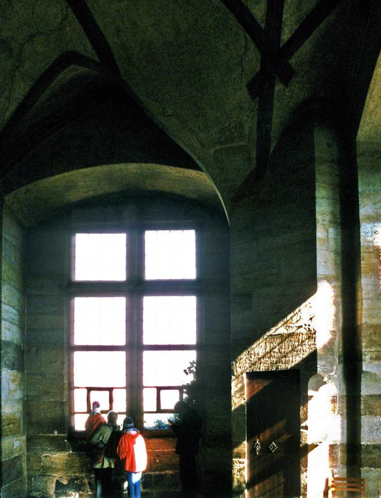 Prag: Königspalast - Böhmische Kanzlei, 2. Raum [hier Fenstersturz 1618] (2004)