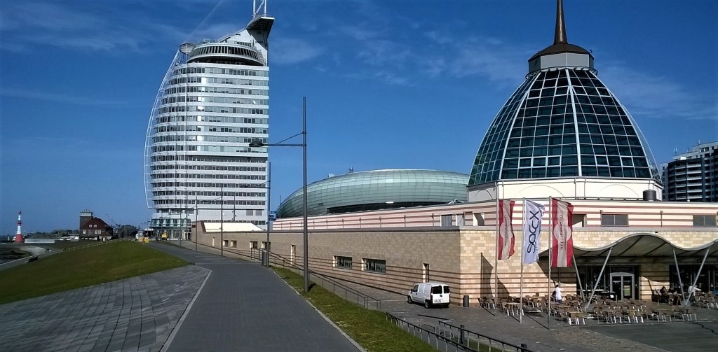 Bremerhaven: Sail City Hotel und Mediterraneo (2015)