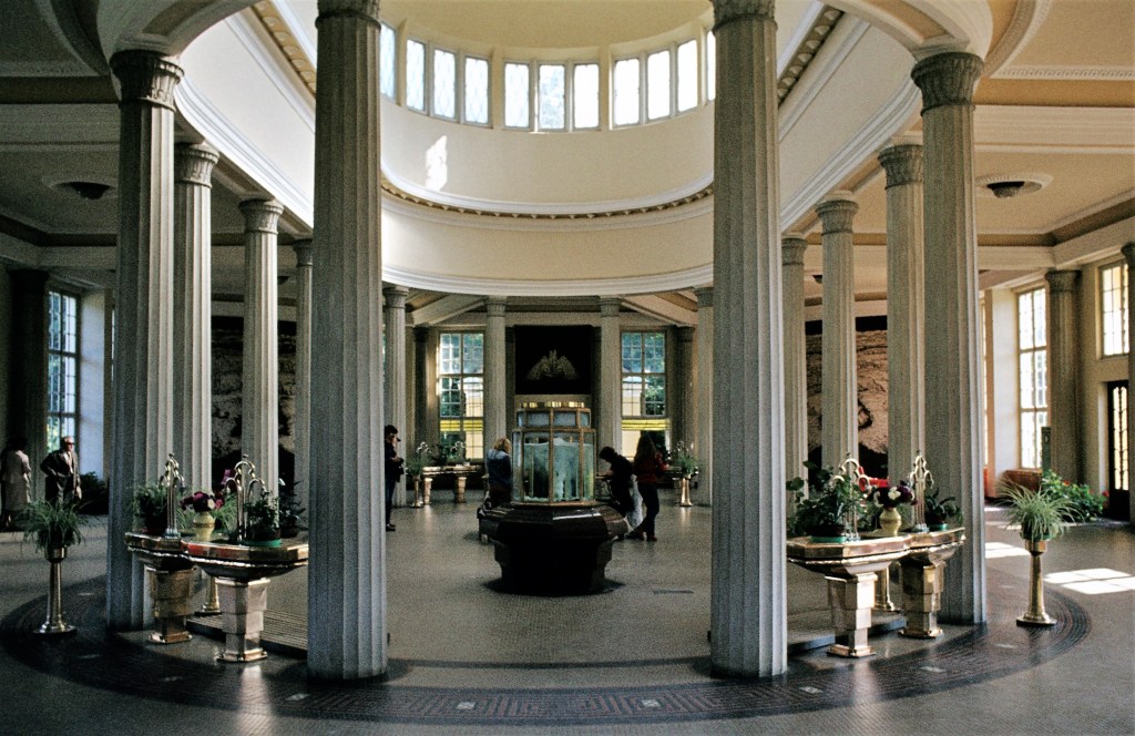 Franzensbad [tschech. Františkovy Lázně]: Glauberhalle mit drei Glauberquellen (1982)