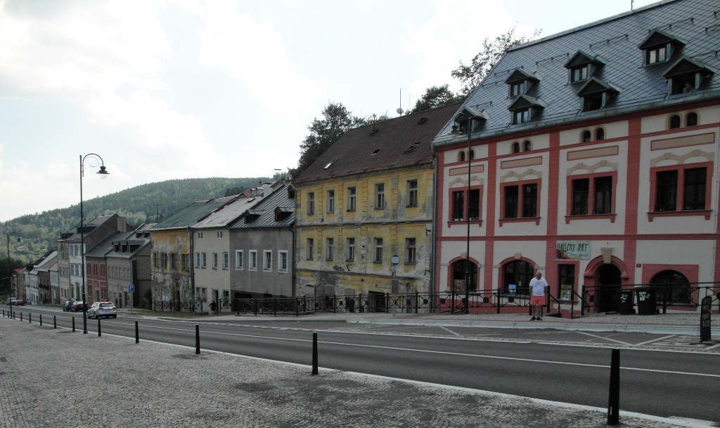 St. Joachimsthal [tschech. Jáchymov]: Marktplatz [Republikplatz] (2020)