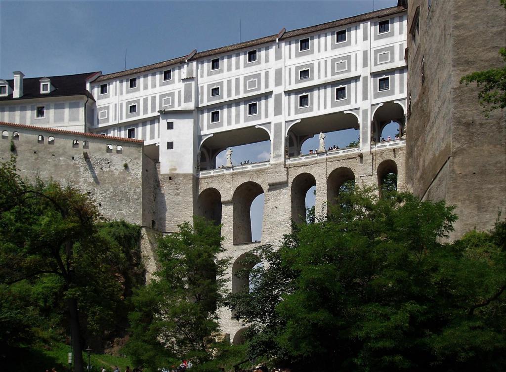 Krumau [tschech. Český Krumlov]: Schloss - Mantelbrücke (2006)