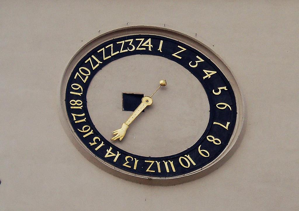 Tabor: Rathaus - Uhr (2006)