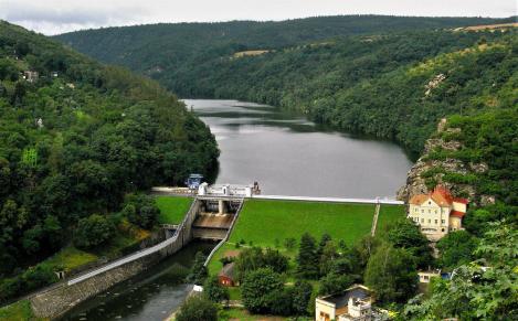 Znaim [tschech. Znojmo]: Blick von der Burg auf die Thaya (2008)