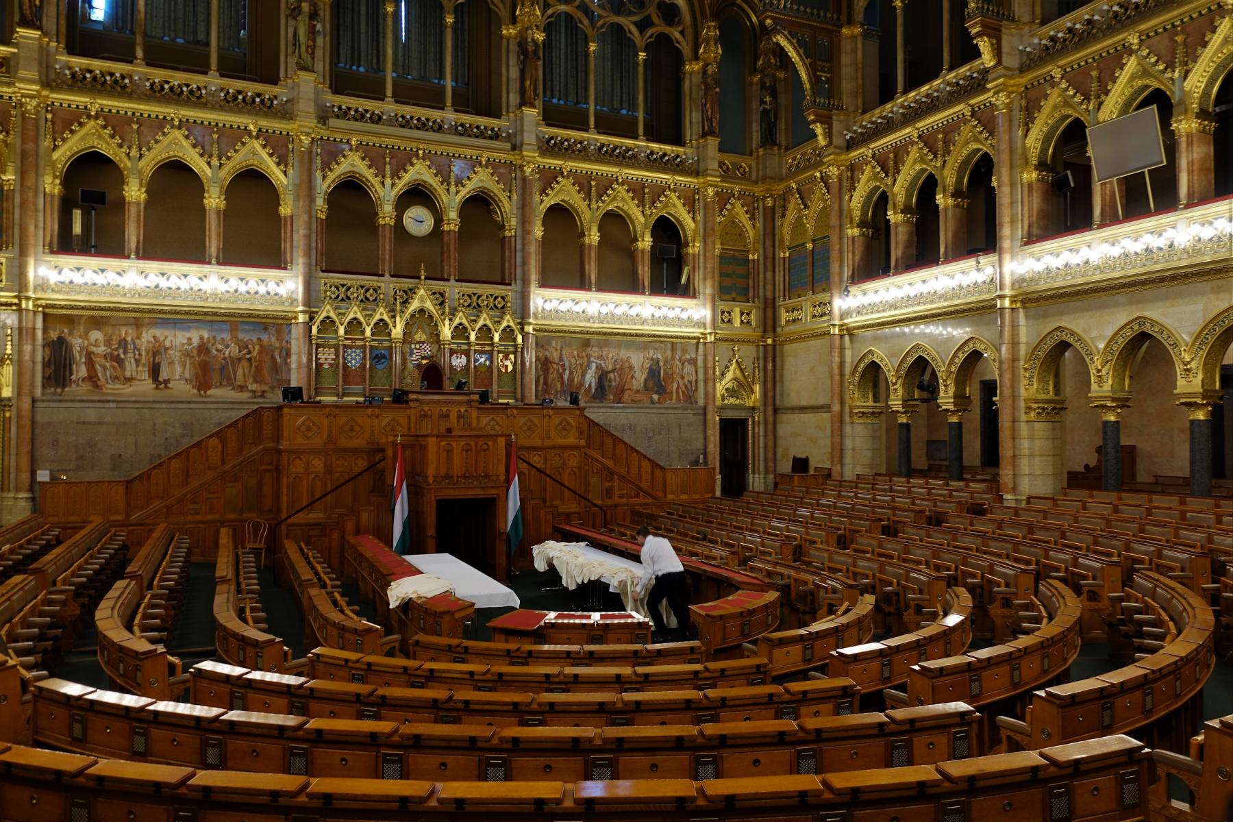 Budapest: Parlament - Sitzungssaal (2021)