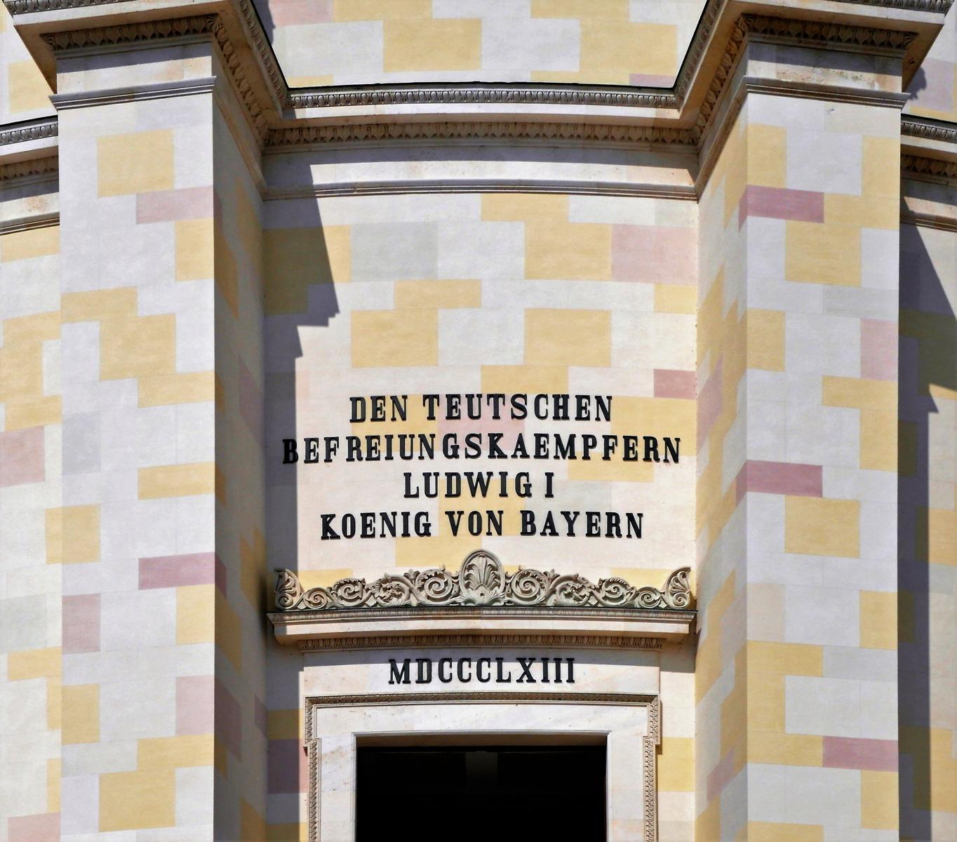 Kelheim: Befreiungshalle - Eingang (2018)