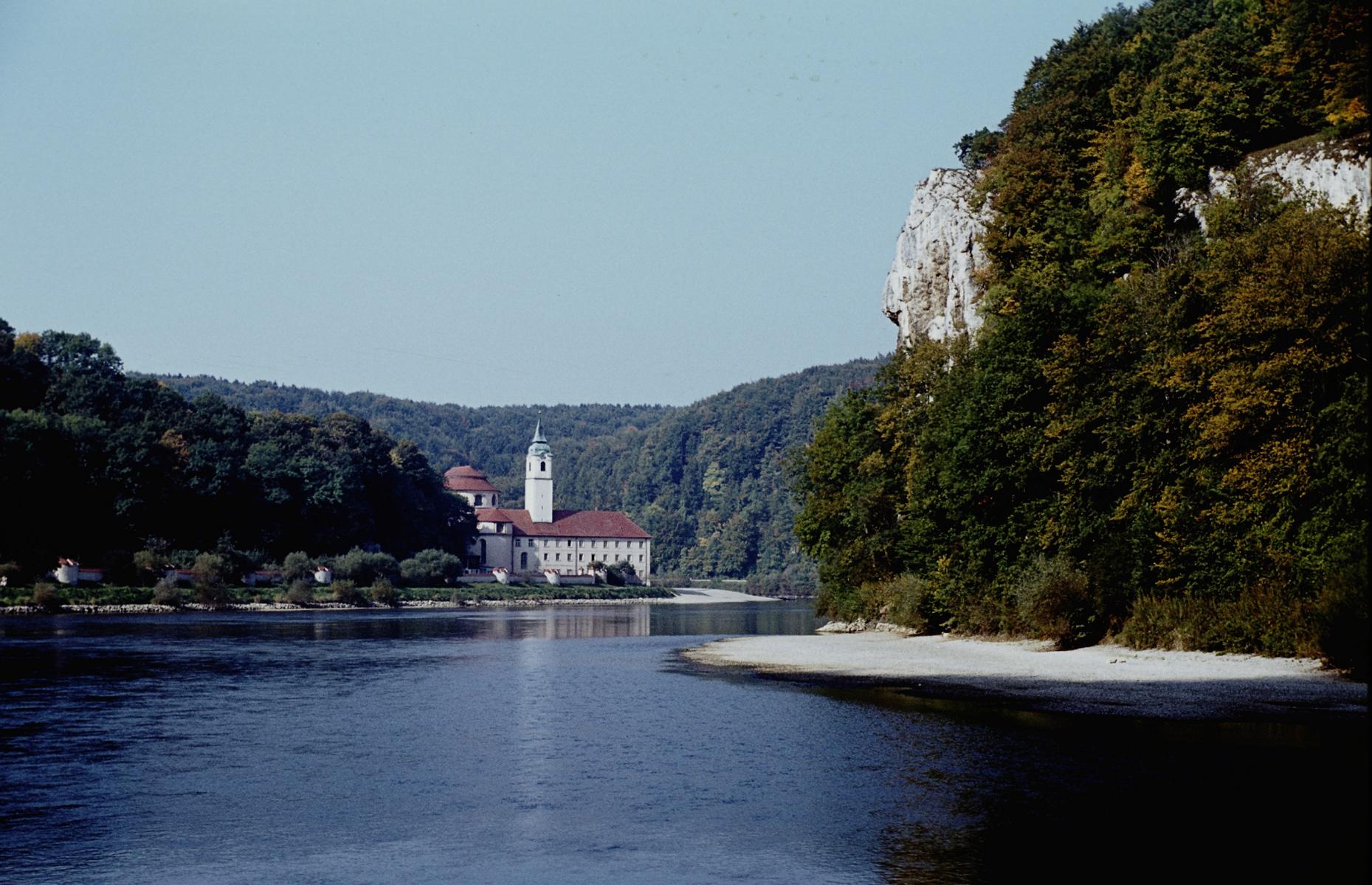 Donaudurchbruch mit Kloster Weltenburg (1983)