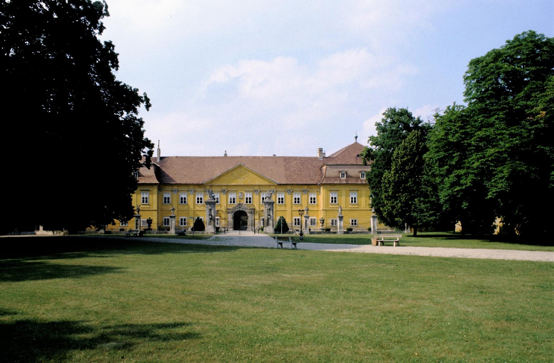 Marchegg: Schloss (1987)