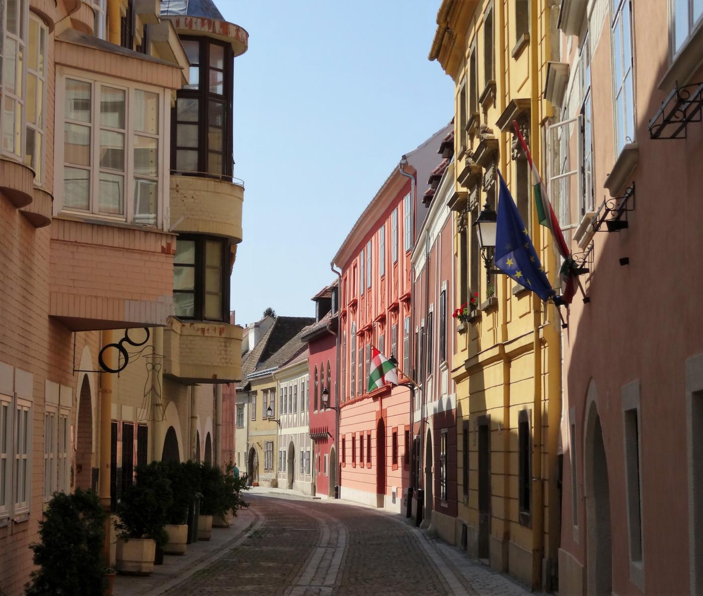 Ödenburg [ung. Sopron]: Neugasse (2021)