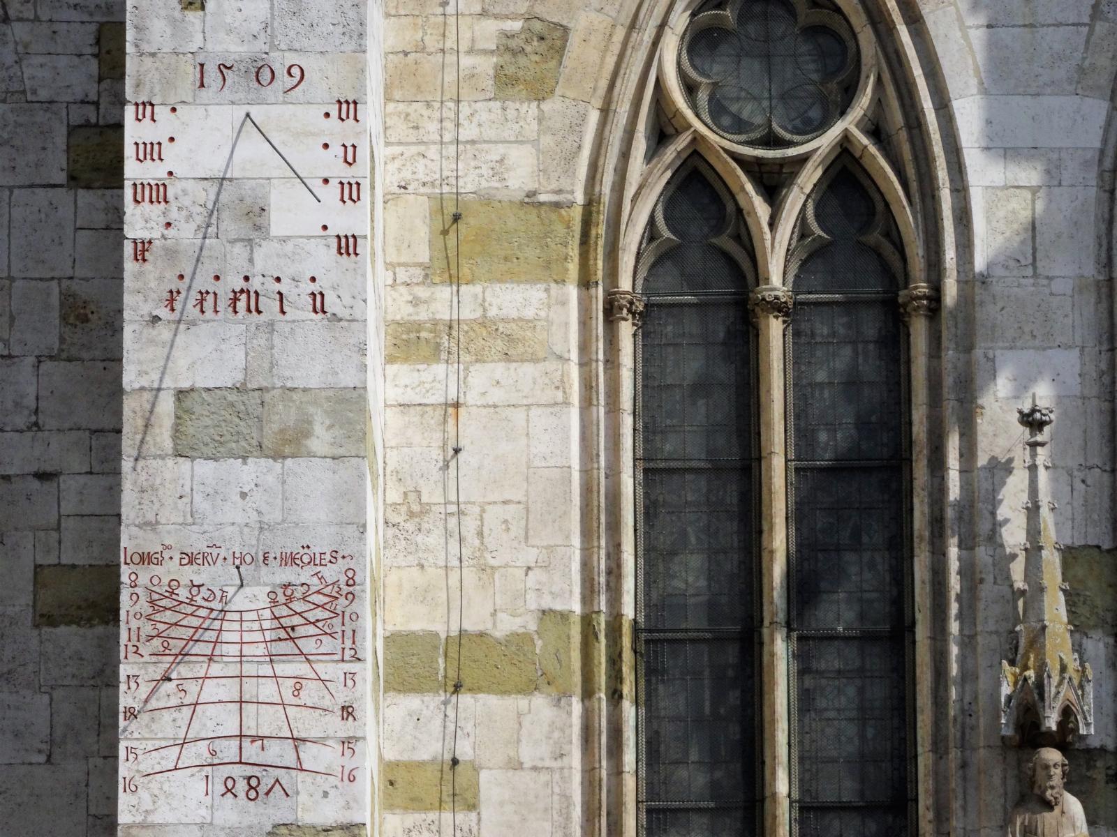 Regensburg: Dom - Südseite Sonnenuhren (2018)