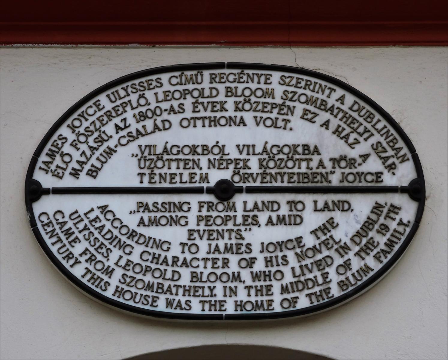 Steinamanger [ung. Szombathely]: Hauptplatz - Bloom-Haus (2021)