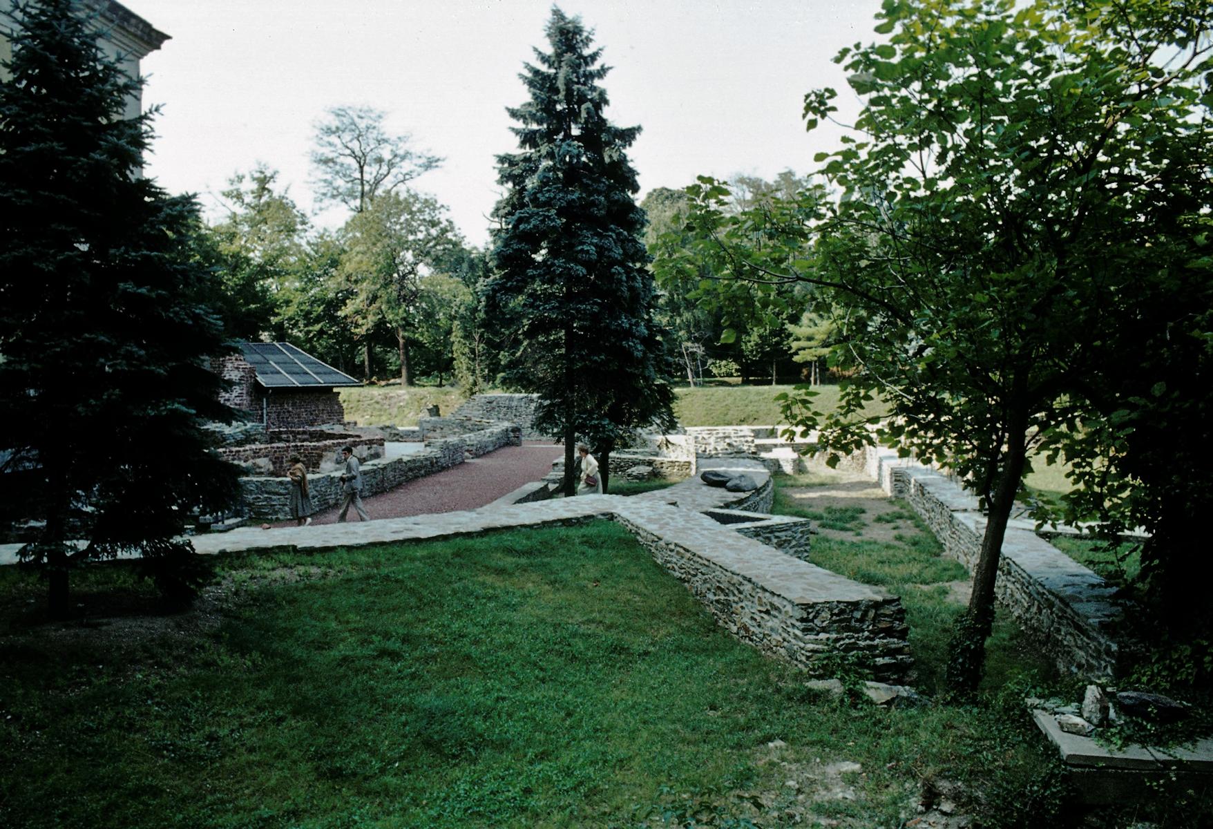 Steinamanger [ung. Szombathely]: Ruinengarten (1983)