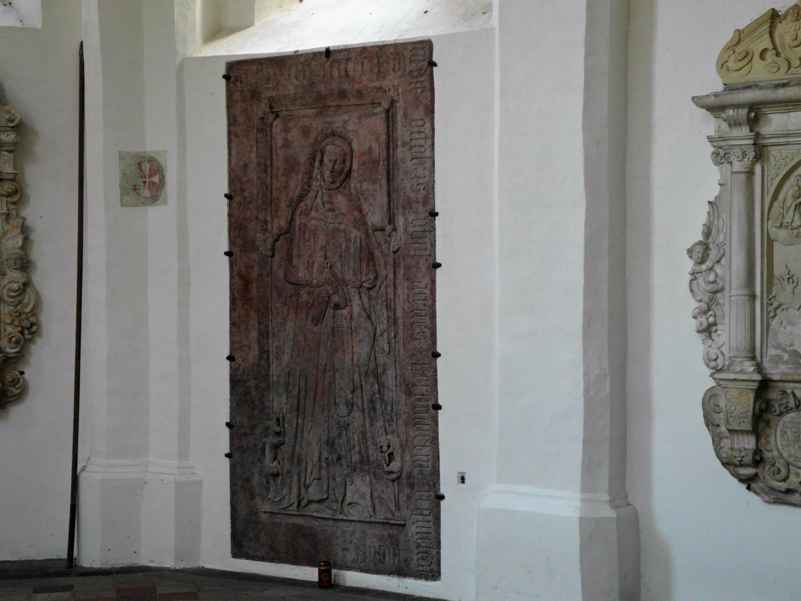 Straubing: Agnes Bernauer-Kapelle - Grabplatte der Agnes Bernauer (2020)