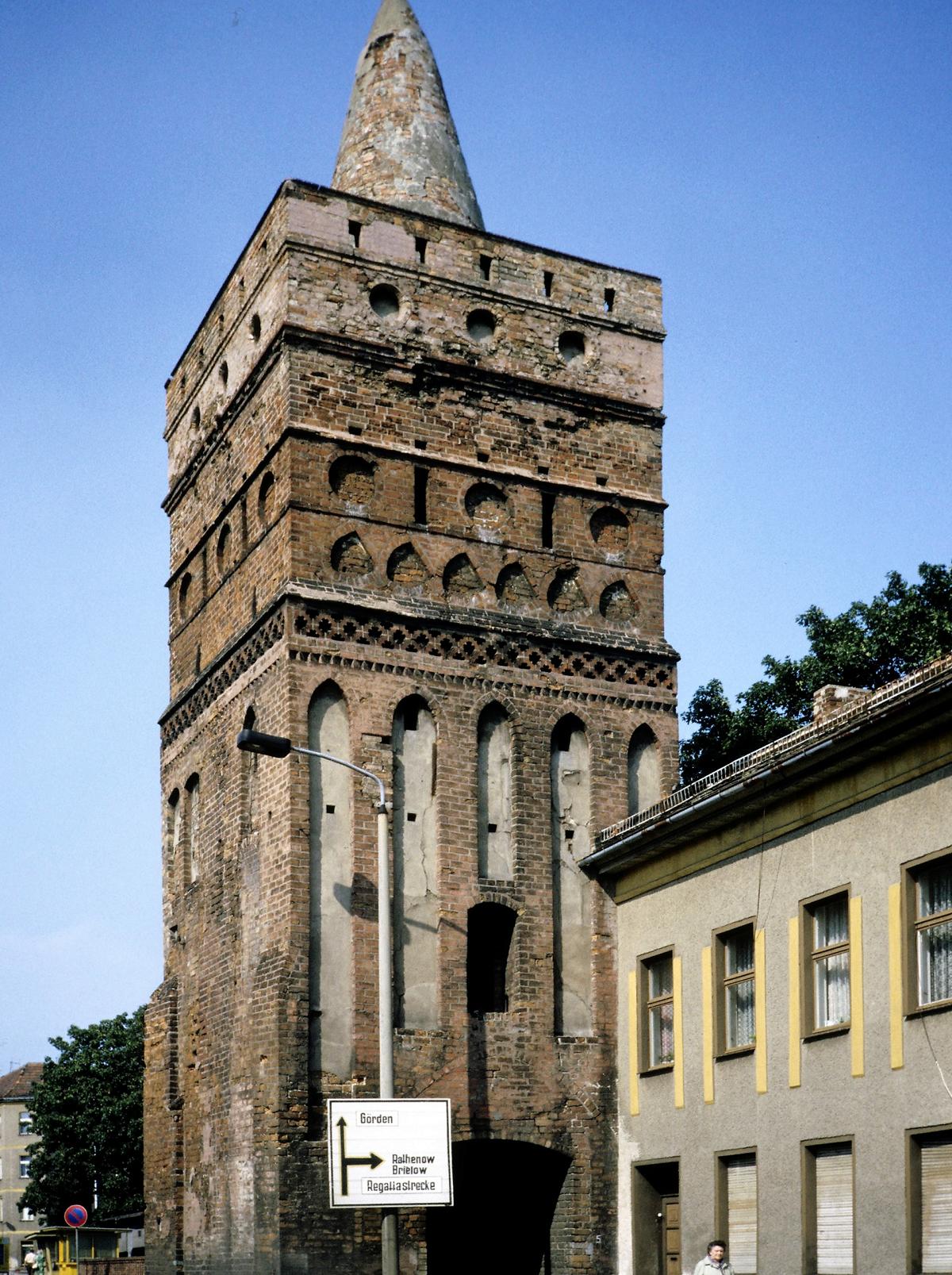Brandenburg: Plauer Torturm (1988)