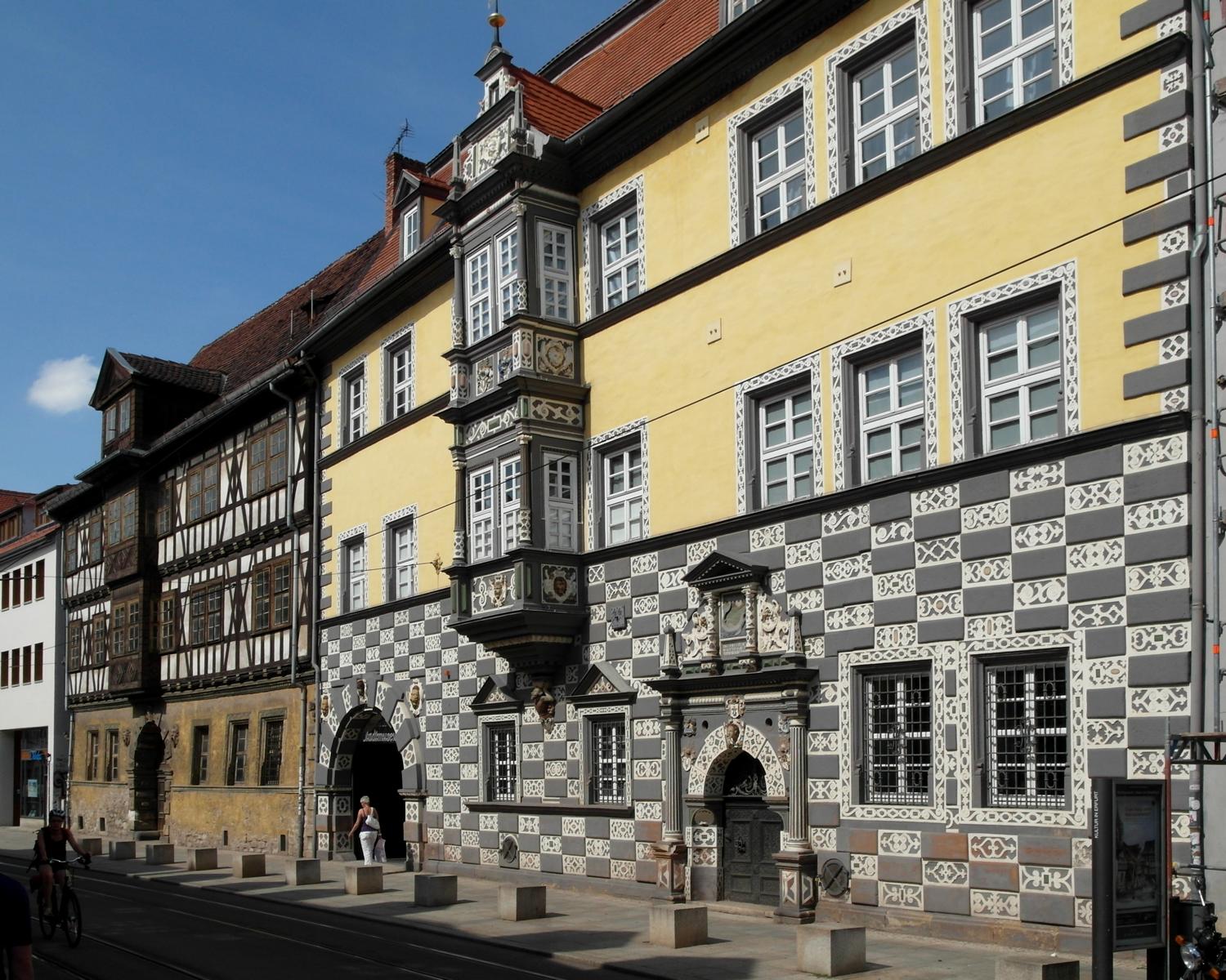 Erfurt: Haus Zum Stockfisch [rechts], Haus zum Mohrenkopf [links] (2011)