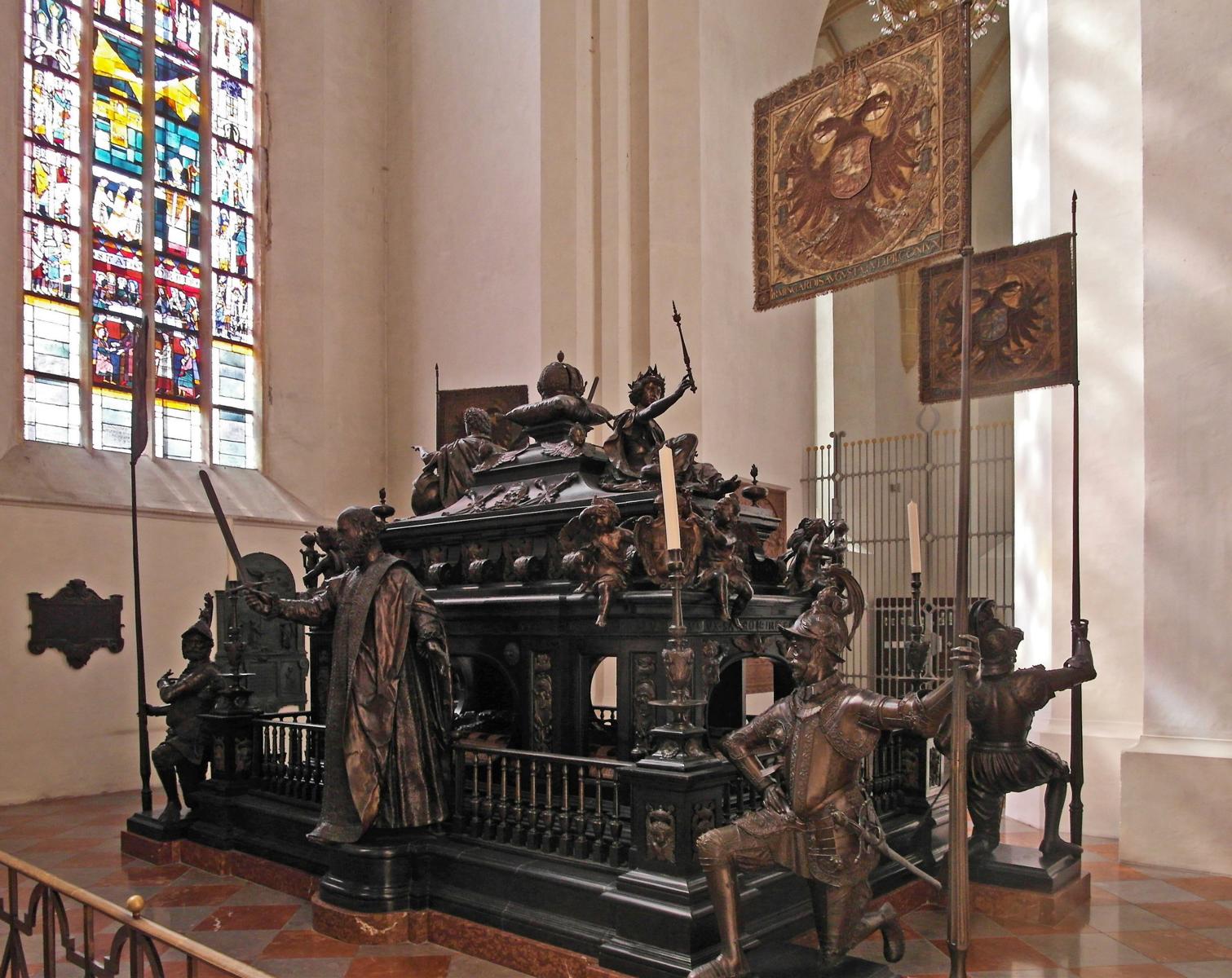 München: Frauenkirche - Kenotaph Kaiser Ludwigs d. Bayern (2020)