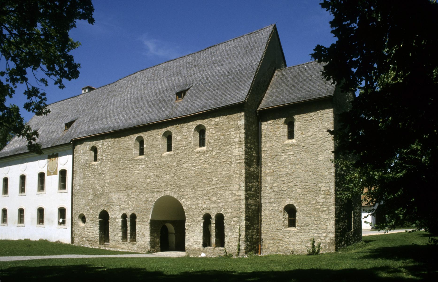 Frauenchiemsee: Torhalle des Klosters (2000)