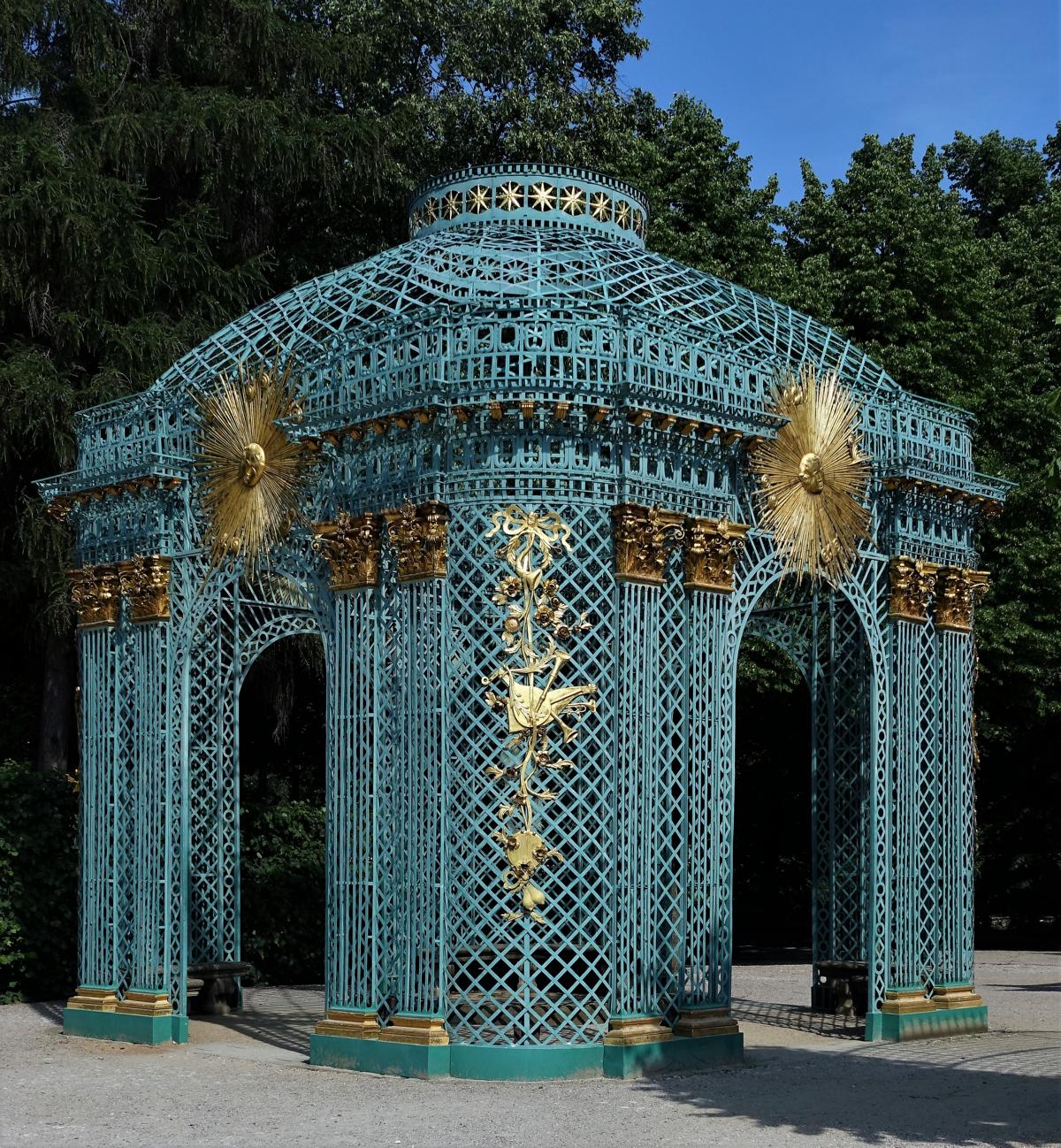 Potsdam: Schloss Sanssouci - westlicher Gitterpavillon (2021)