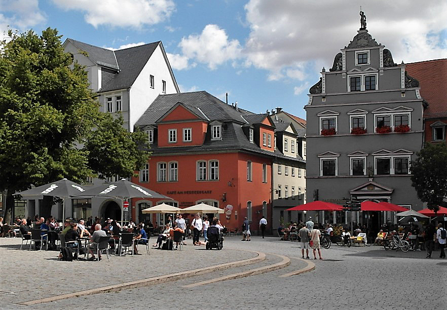 Weimar: Herderplatz, rechts Deutschritterhaus (2020)