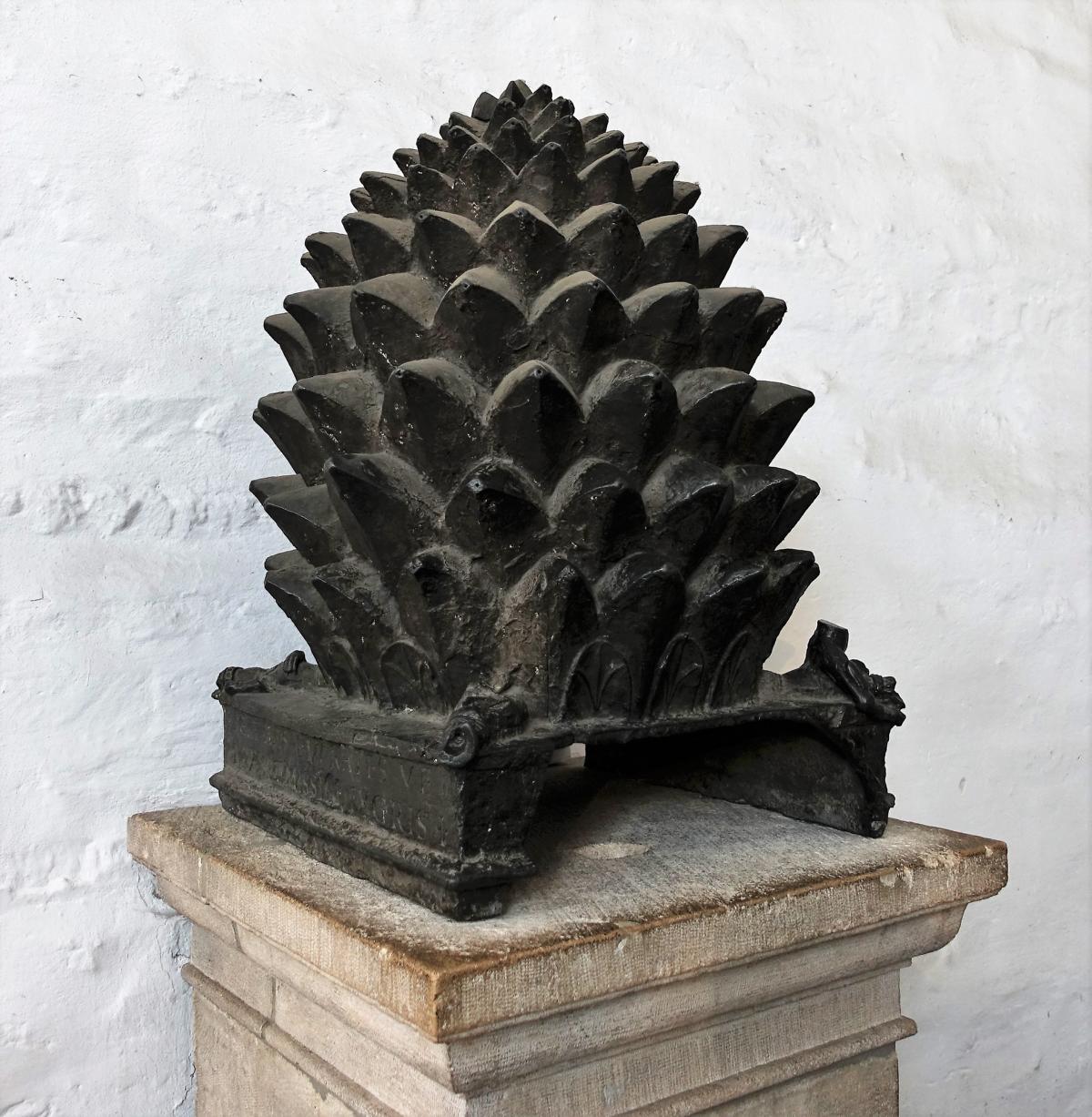 Aachen: Dom Vorhalle - Pinienzapfen (2021)