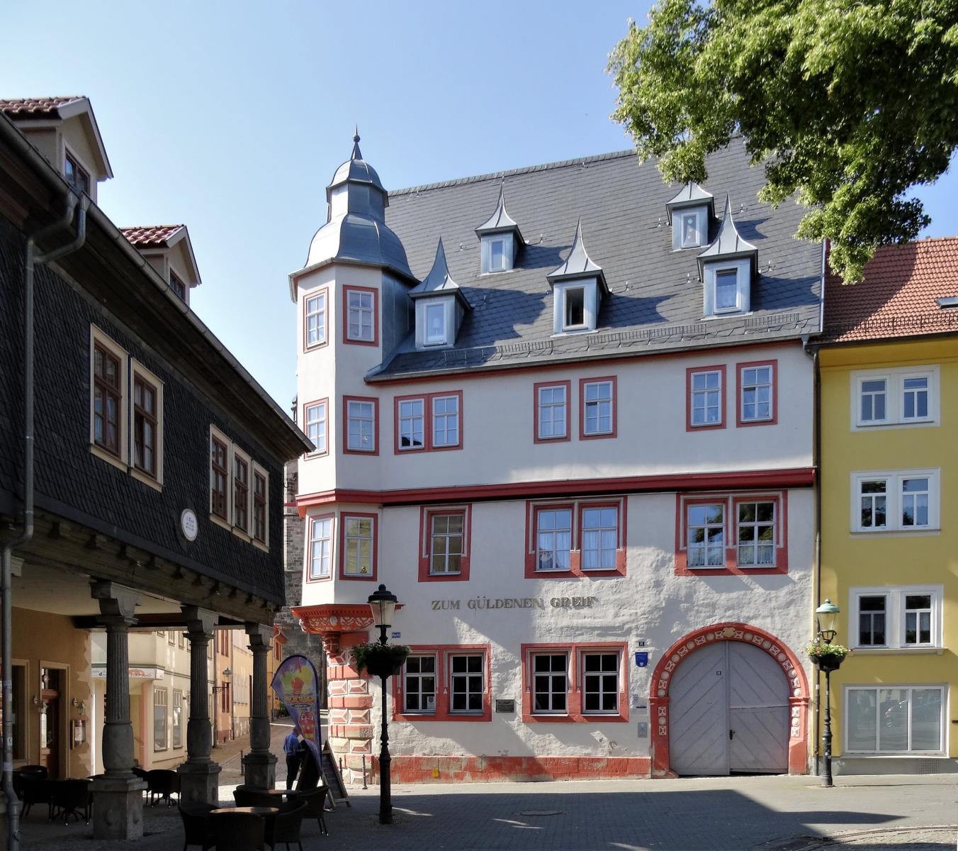 Arnstadt: Marktplatz - Tuchgaden und Haus Zum Güldenen Greif (2020)
