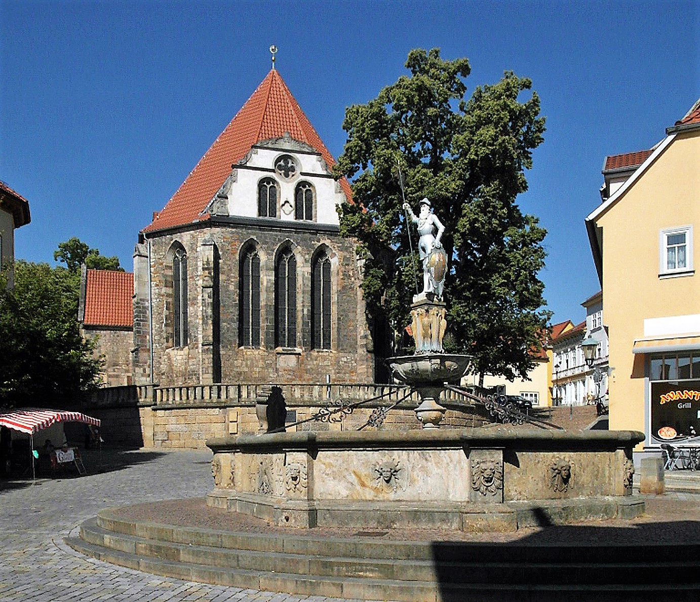 Arnstadt: Hopfenbrunnen und Bachkirche (2020)