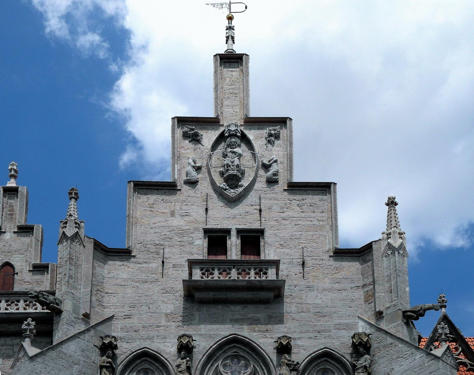 Mühlhausen: Marienkirche - südliche Querhausfassade (2011)