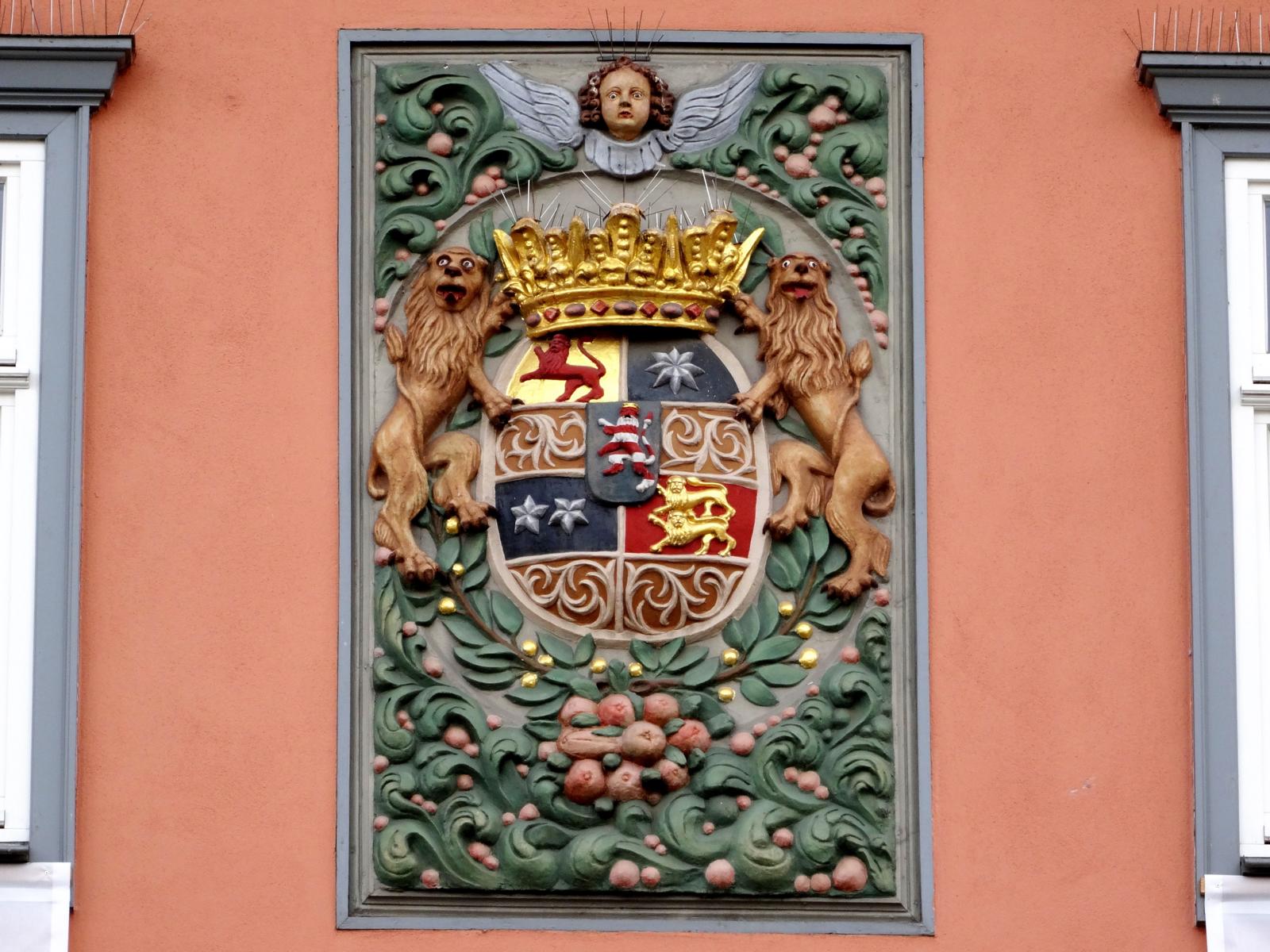 Schmalkalden: Altmarkt - Hessenwappen am ehem. Gasthof Zur goldenen Krone (2017)