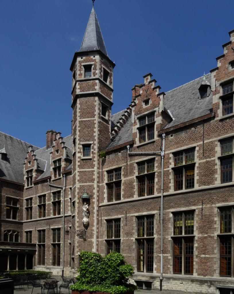 Antwerpen: Hof van Liere (2022)
