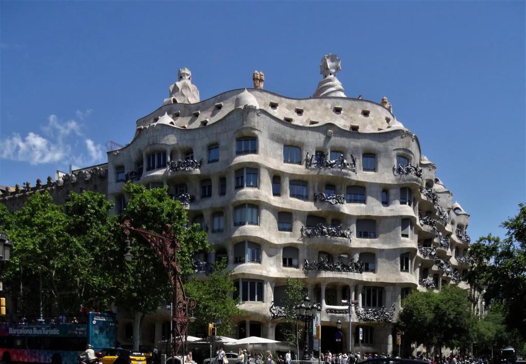 Barcelona: Casa Mila ["La Pedrera"] (2022)