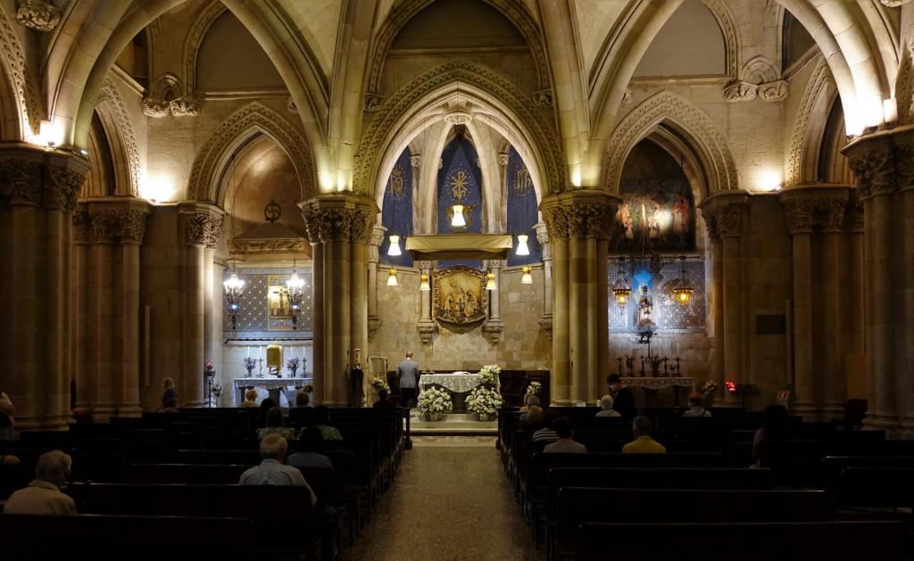 Barcelona: Sagrada Familia - Krypta (2022)