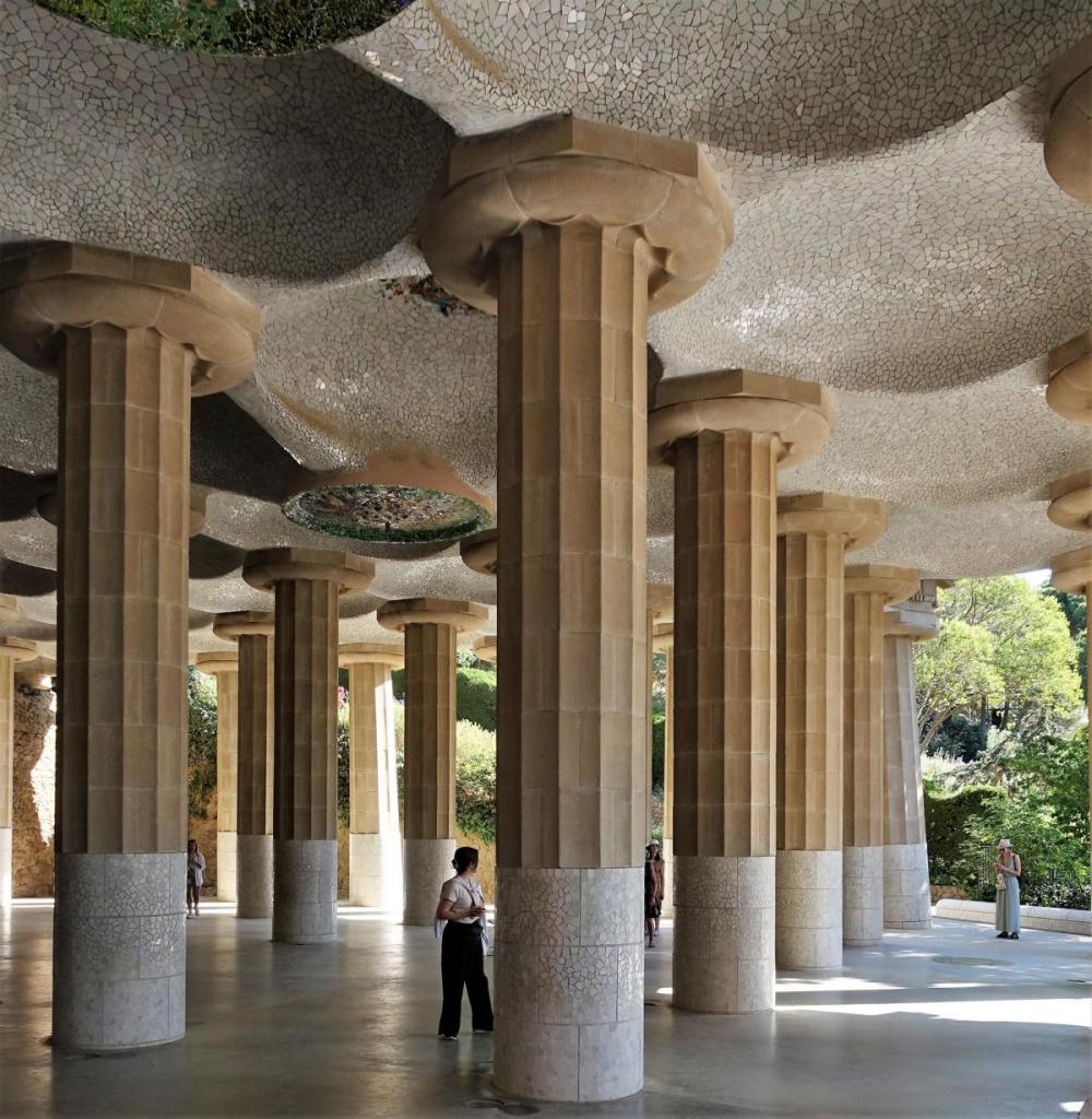 Barcelona: Park Güell - Säulenhalle (2022)