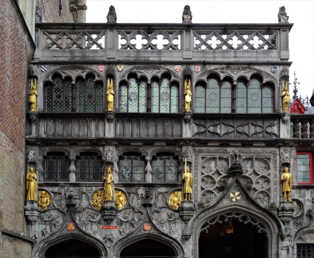 Brügge: Heiligblutbasilika - Treppenhaus (2022)