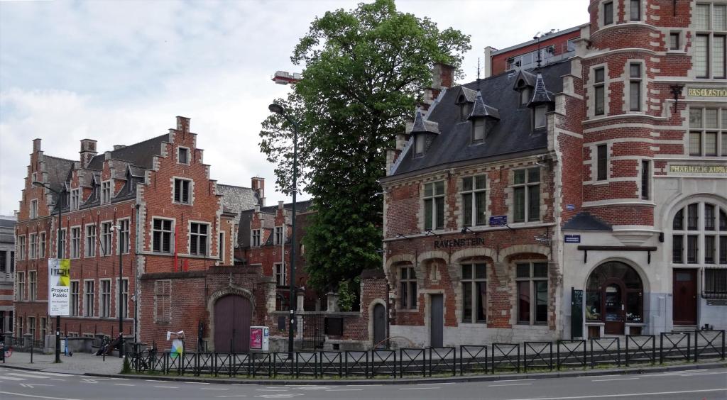 Brüssel: Haus Ravenstein (2022)