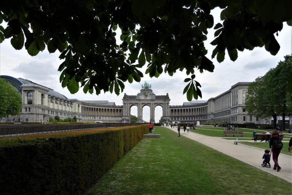 Brüssel: Jubelpark - Palais du Cinquantenaire mit Triumphbogen (2022)